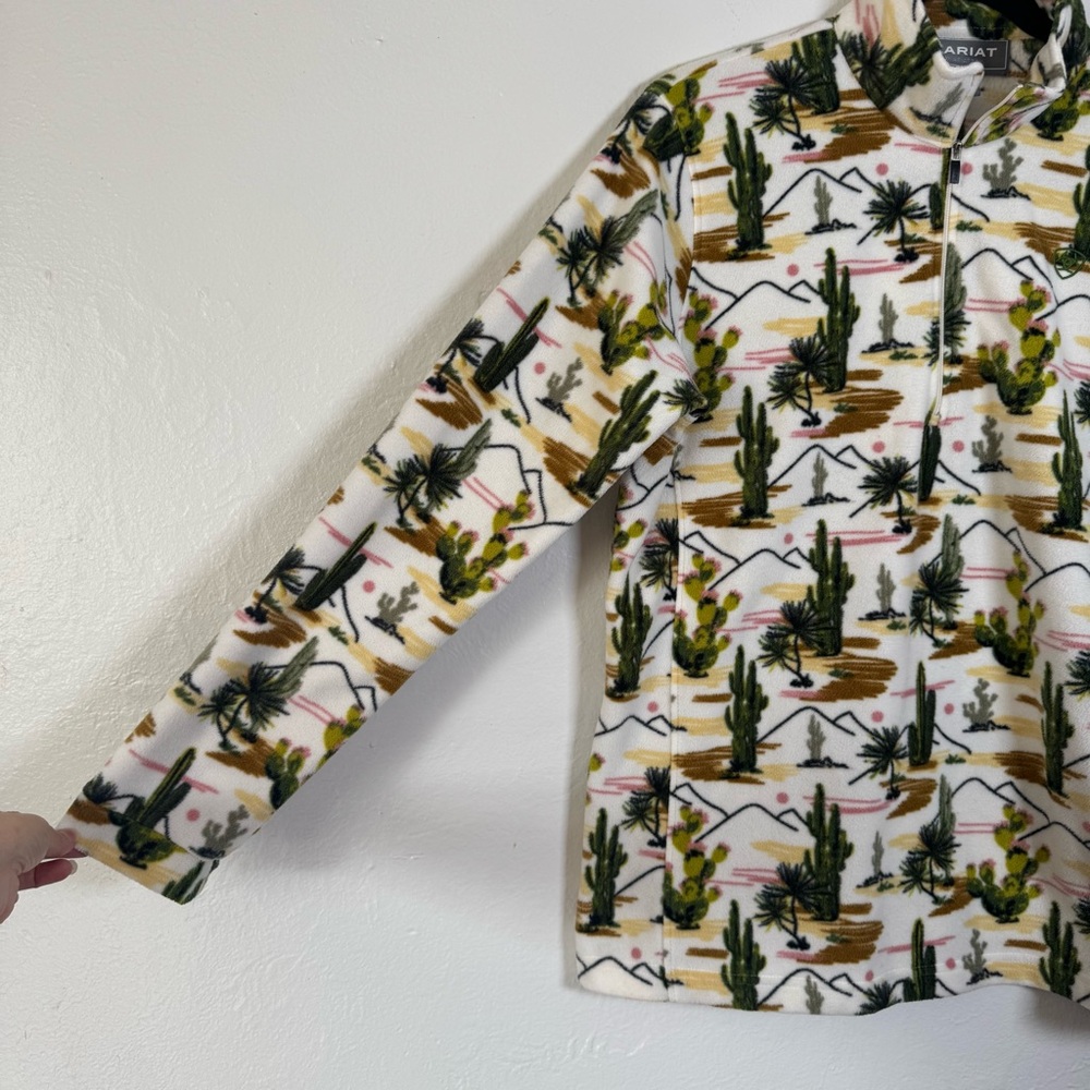 Ariat Cactus Printed Fleece 1/4 Zip Pullover - Picture 8 of 15